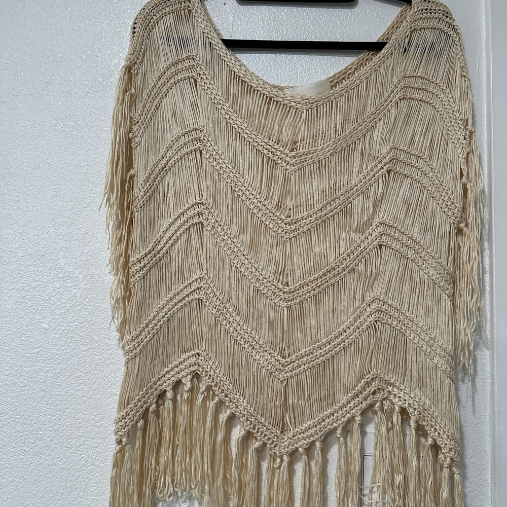 Anthropologie Ivory Crochet Fringe Poncho, Size One Size, EUC - Picture 5 of 10